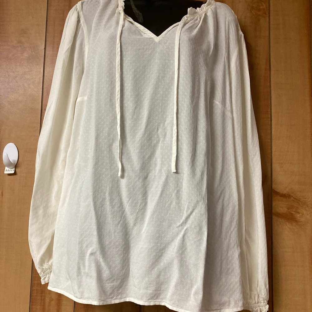 Croft & barrow white/ecru peasant blouse Boho ruffle collar elastic wrists